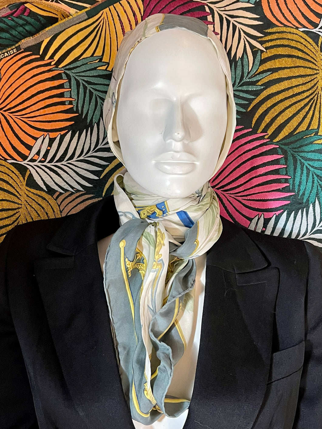 Rare !!! Foulard Hermès capuche à nouer