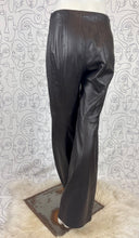 Charger l&#39;image dans la galerie, Pantalon en cuir Mugler taille 36
