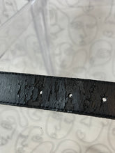 Charger l'image dans la galerie, Ceinture Yves Saint Laurent vintage taille 36
