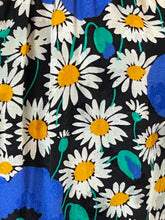 Charger l'image dans la galerie, Superbe robe Yves Saint Laurent taille 42
