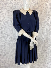 Charger l'image dans la galerie, Robe vintage Guy Laroche diffusion taille 40
