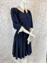 Charger l'image dans la galerie, Robe vintage Guy Laroche diffusion taille 40
