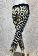 Charger l&#39;image dans la galerie, Pantalon Balenciaga taille 36
