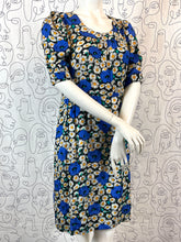 Charger l'image dans la galerie, Superbe robe Yves Saint Laurent taille 42
