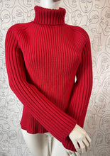 Charger l&#39;image dans la galerie, Pull Yves Saint Laurent taille 44
