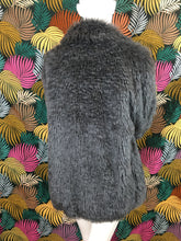 Charger l&#39;image dans la galerie, Manteau en fausse fourrure Vanessa Bruno taille 36
