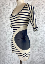 Charger l&#39;image dans la galerie, Ensemble haut et boléro Jean-Paul Gaultier taille 36
