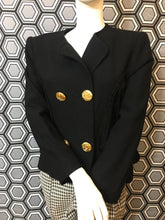 Charger l'image dans la galerie, Superbe veste Christian Lacroix taille 42
