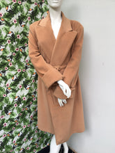 Charger l&#39;image dans la galerie, Manteau Jean-Paul Gaultier angora taille 38
