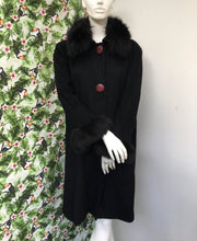 Charger l'image dans la galerie, Superbe manteau cachemire et Renard noir taille 36/38
