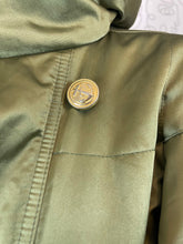 Charger l&#39;image dans la galerie, Manteau matelassé kaki Nina Ricci taille 38
