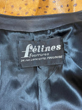 Charger l&#39;image dans la galerie, Manteau en cuir d’autruche taille 40/42
