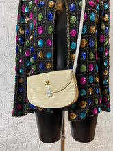 Charger l'image dans la galerie, Sac Courrèges vintage
