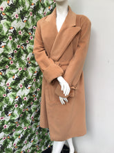 Charger l&#39;image dans la galerie, Manteau Jean-Paul Gaultier angora taille 38
