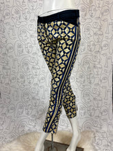 Charger l&#39;image dans la galerie, Pantalon Balenciaga taille 36
