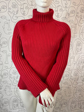 Charger l&#39;image dans la galerie, Pull Yves Saint Laurent taille 44
