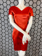 Charger l'image dans la galerie, Robe Laurel vintage taille 36
