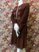 Charger l&#39;image dans la galerie, Manteau Anna Trzebinski taille 38
